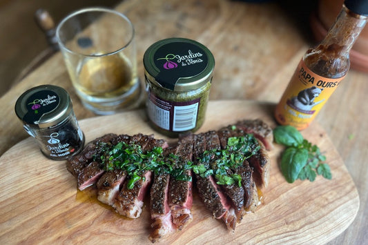 Steak au beurre à l’ail et sauce minute de type chimichurri
