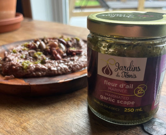 Tapenade olives noires et ail mariné