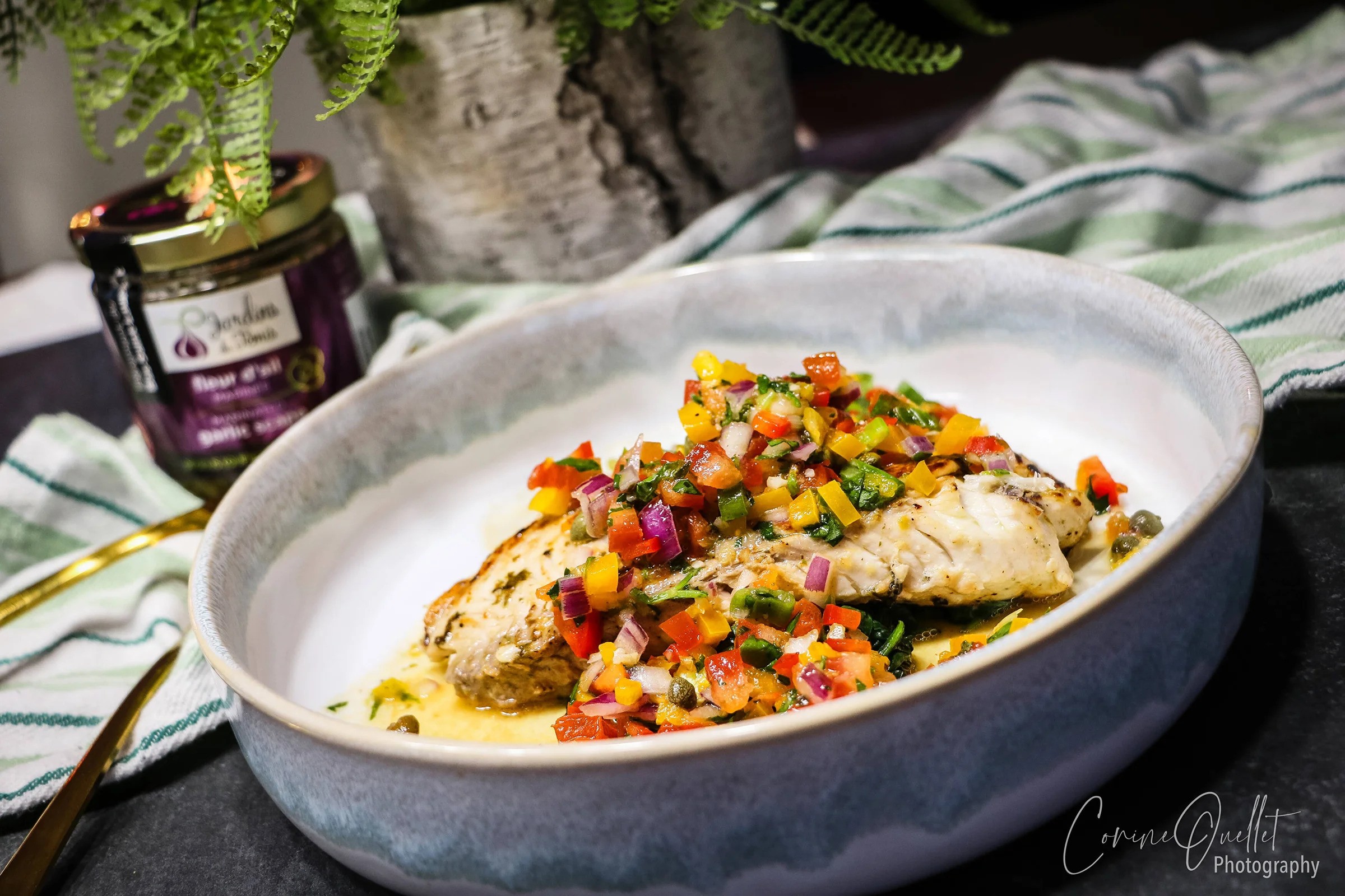 FILET TILAPIA , SAUCE VIERGE A LA FLEUR D'AIL MARINÉE ( RECETTE ET PHOTO DE CORINE OUELLET )